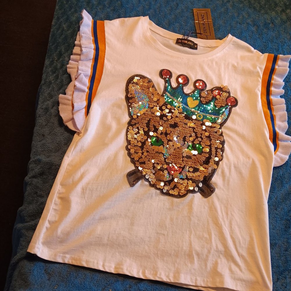 Fashionable women's top